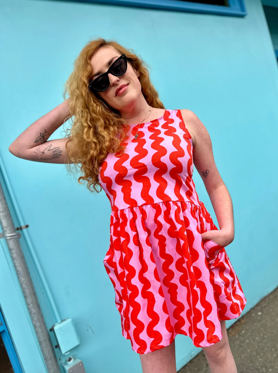 Big Pocket Dress in Pink Squiggle